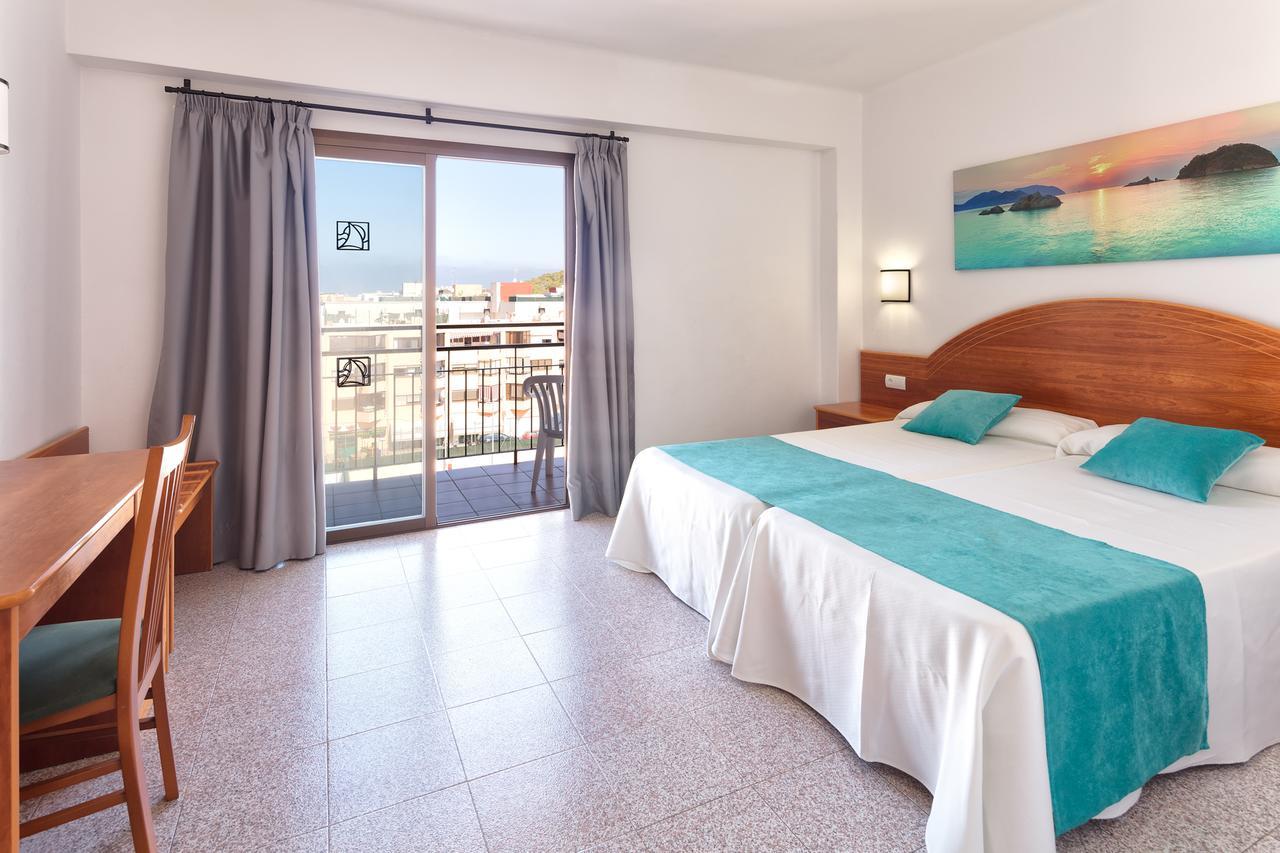 Hotel Brisa - Adults Only San Antonio  Exterior photo